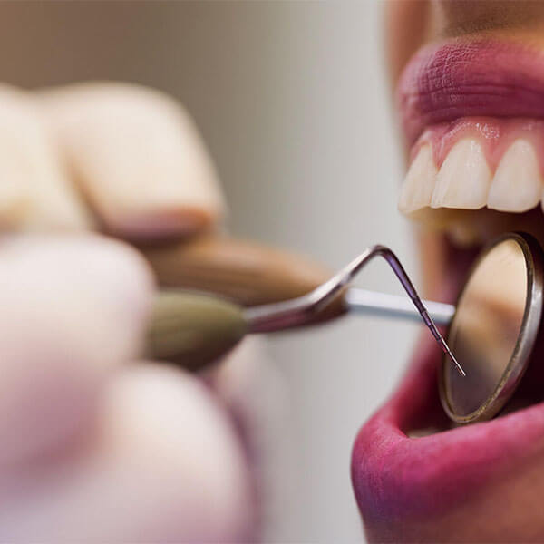 clínica dental para tratamiento de conducto